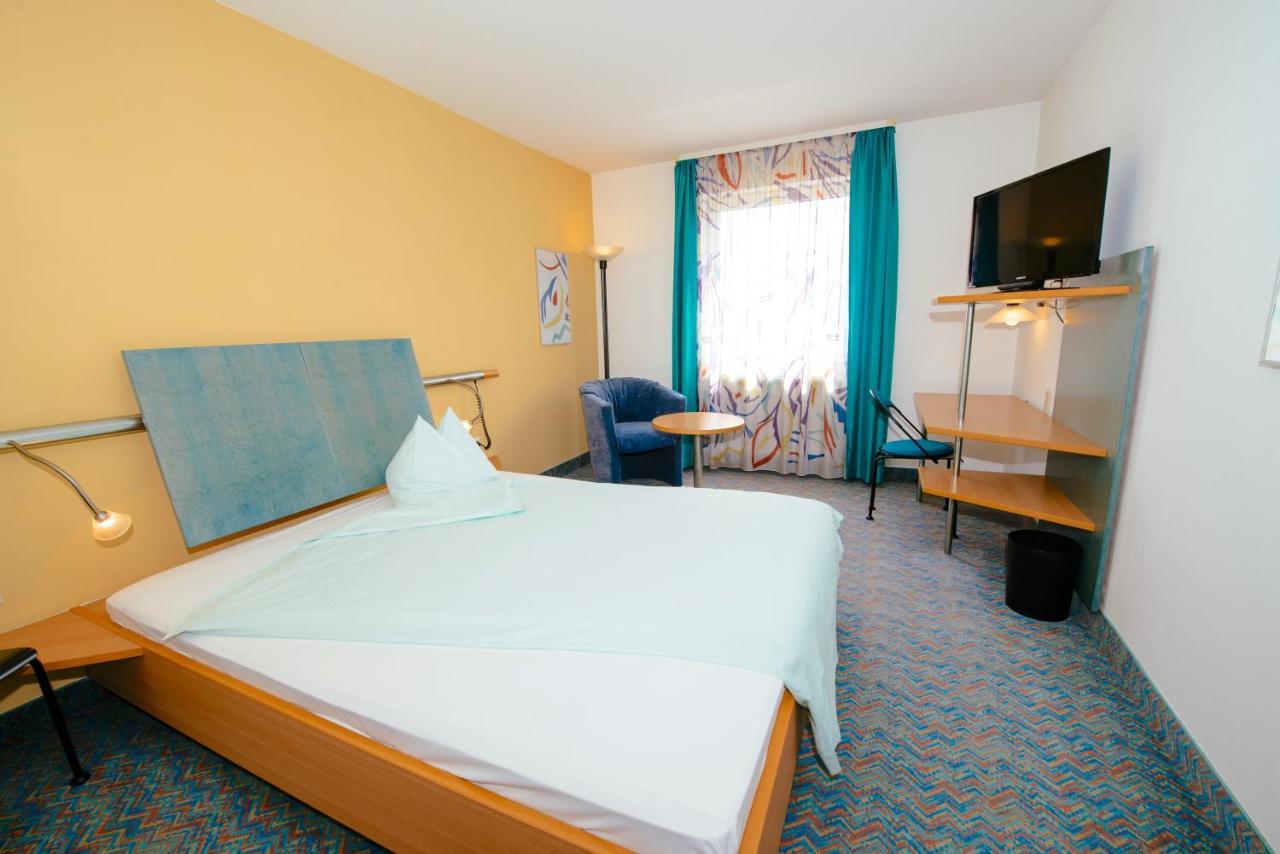 Hotel Residenz Schnelldorf Eksteriør billede